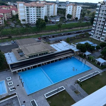 Sandakan Spacious And Comfortable Pool View Condo Zewnętrze zdjęcie